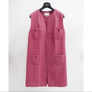 60s VINTAGE Red Textured Chevron Vest